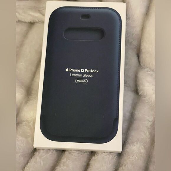 Apple iphone 12pro max leather sleeve wristlet - Picture 1 of 6